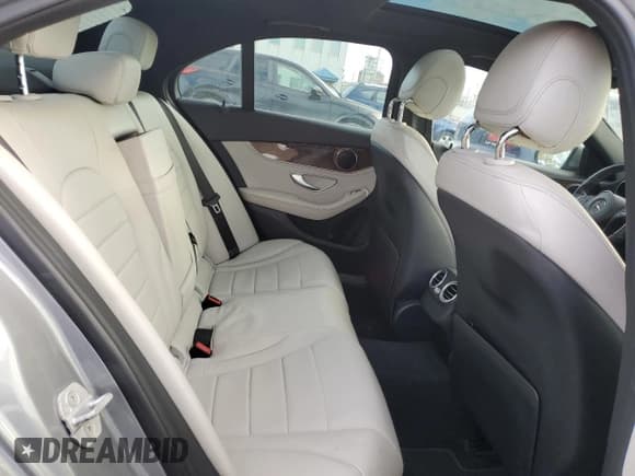 ✅ 2015 Mercedes-Benz C 300 Luxury • VIN: 55SWF4KB3FU055372 • Lot: 90010705. Listed on Copart with 103,117 mi. Free auction sales archive from the USA and detailed vehicle history report at DreamBid. Image 10.