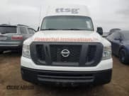 ✅ 2017 Nissan NV Cargo SV • VIN: 1N6BF0LY3HN811862 • Lot: 81280274. Wystawiony na Copart z przebiegiem 51 954 mil. Bezpłatny archiwum sprzedaży aukcyjnych z USA i szczegółowy raport historii pojazdu na DreamBid. Zdjęcie 5.