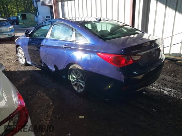 ✅ 2014 Hyundai Sonata GLS • VIN: 5NPEB4AC3EH914642 • Lot: 43434139. Listed on IAAI with 108,700 mi. Free auction sales archive from the USA and detailed vehicle history report at DreamBid. Image 3.