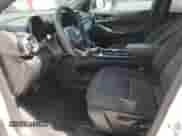 ✅ 2025 Chevrolet Equinox AWD LT • VIN: 3GNAXPEG8SL323272 • Лот: 63731295. Размещён на Copart с пробегом 2 011 миль миль. Получите бесплатный доступ к архиву аукционных продаж из США и посмотрите подробный отчёт об истории автомобиля на DreamBid. Изображение 7.