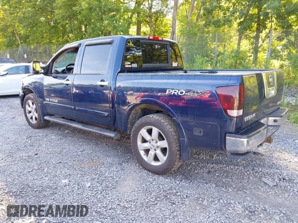 ✅ 2010 Nissan Titan SE • VIN: 1N6AA0EC0AN318044 • Lot: 42786276. Listed on IAAI with 157,539 mi. Free auction sales archive from the USA and detailed vehicle history report at DreamBid. Image 3.