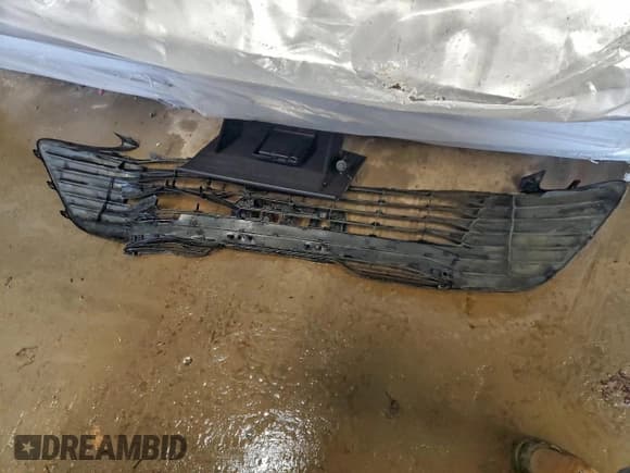 ✅ 2015 Subaru Outback Premium • VIN: 4S4BSBHC1F3288000 • Lot: 94419435. Listed on Copart with 100,838 mi. Free auction sales archive from the USA and detailed vehicle history report at DreamBid. Image 13.