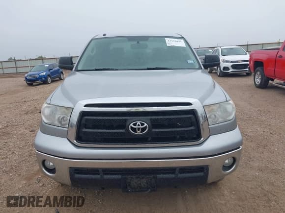 ✅ 2013 Toyota Tundra • VIN: 5TFDW5F10DX300132 • Lot: 43132015. Wystawiony na IAAI z przebiegiem 168 696 mil. Bezpłatny archiwum sprzedaży aukcyjnych z USA i szczegółowy raport historii pojazdu na DreamBid. Zdjęcie 12.