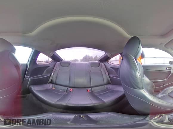 2012 Hyundai Genesis Coupe Grand Touring с VIN KMHHU6KH8CU072506, выставлен на аукционе Copart как лот 63593365 с пробегом 112 417 миль миль и Списание • Salvage title. История ставок и продаж доступна на DreamBid. Изображение 14.