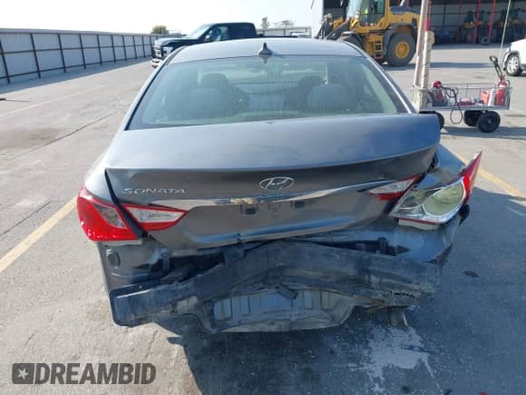 2012 Hyundai Sonata GLS with VIN 5NPEB4AC3CH310134, listed as a IAAI auction lot 43153098 with 198,726 mi miles and . Bid and sale history available at DreamBid. Image 16.