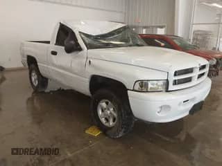 ✅ 2000 Dodge 1500 • VIN: 1B7HF16Z5YS570749 • Лот: 41791640. Размещён на IAAI с пробегом 238 661 миль миль. Получите бесплатный доступ к архиву аукционных продаж из США и посмотрите подробный отчёт об истории автомобиля на DreamBid. Изображение 1.