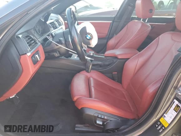 ✅ 2017 BMW 4 Series 440i xDrive • VIN: WBA4E5C5XHG189313 • Lot: 90927005. Wystawiony na Copart z przebiegiem 110 600 mil. Bezpłatny archiwum sprzedaży aukcyjnych z USA i szczegółowy raport historii pojazdu na DreamBid. Zdjęcie 7.