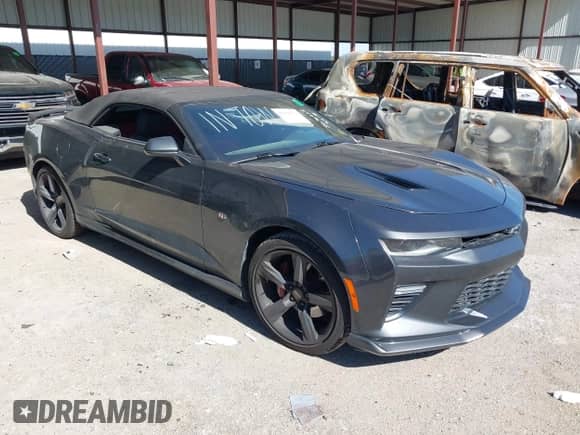 2017 Chevrolet Camaro 2SS z VIN 1G1FH3D76H0122250, wystawiony jako IAAI lot #43434570 z przebiegiem 70 150 mil mil oraz . Historia ofert i sprzedaży dostępna na DreamBid. Obrazek 1.