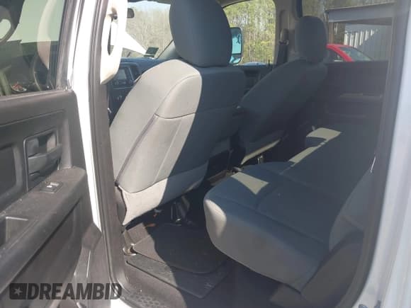 ✅ 2018 Ram 2500 Tradesman • VIN: 3C6UR5HL8JG192520 • Lot: 41609852. Wystawiony na IAAI z przebiegiem 255 003 mil. Bezpłatny archiwum sprzedaży aukcyjnych z USA i szczegółowy raport historii pojazdu na DreamBid. Zdjęcie 8.