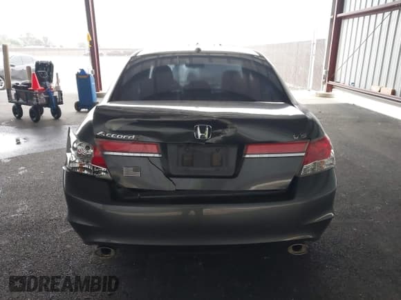 ✅ 2011 Honda Accord EX-L • VIN: 1HGCP3F82BA022247 • Lot: 43800348. Listed on IAAI with 228,459 mi. Free auction sales archive from the USA and detailed vehicle history report at DreamBid. Image 16.