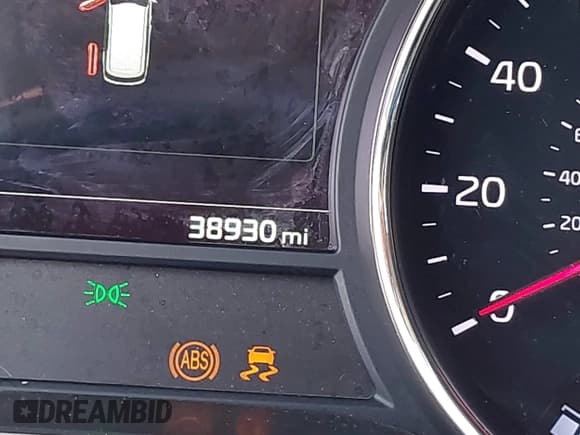 ✅ 2016 Kia Sedona SX • VIN: KNDMC5C19G6171489 • Lot: 42744610. Wystawiony na IAAI z przebiegiem 38 930 mil. Bezpłatny archiwum sprzedaży aukcyjnych z USA i szczegółowy raport historii pojazdu na DreamBid. Zdjęcie 15.