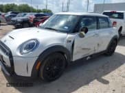 ✅ 2024 MINI Hardtop 4 Door Cooper S • VIN: WMW53DK00R2V08730 • Lot: 42520720. Wystawiony na IAAI z przebiegiem Nie podano. Bezpłatny archiwum sprzedaży aukcyjnych z USA i szczegółowy raport historii pojazdu na DreamBid. Zdjęcie 2.