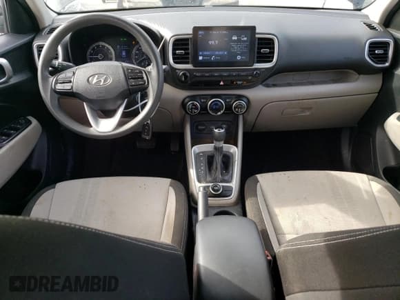 ✅ 2020 Hyundai Venue SEL • VIN: KMHRC8A34LU028995 • Lot: 79766664. Listed on Copart with 67,335 mi. Free auction sales archive from the USA and detailed vehicle history report at DreamBid. Image 8.