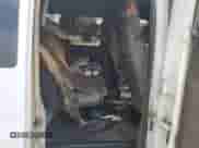 2011 Chevrolet Express Passenger 1LT z VIN 1GAZG1FG6B1101045, wystawiony jako Copart lot #84706444 z przebiegiem Nie podano mil oraz Szkoda całkowita • Salvage title. Historia ofert i sprzedaży dostępna na DreamBid. Obrazek 11.