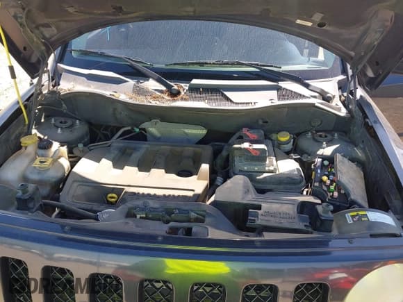 ✅ 2014 Jeep Patriot Latitude • VIN: 1C4NJPFB5ED624378 • Lot: 42195410. Listed on IAAI with 234,059 mi. Free auction sales archive from the USA and detailed vehicle history report at DreamBid. Image 10.