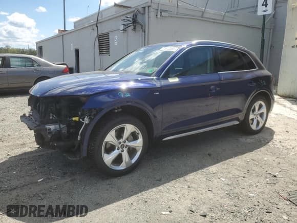 ✅ 2022 Audi Q5 S line Premium Plus • VIN: WA1EAAFY6N2026047 • Lot: 71613085. Wystawiony na Copart z przebiegiem 42 189 mil. Bezpłatny archiwum sprzedaży aukcyjnych z USA i szczegółowy raport historii pojazdu na DreamBid. Zdjęcie 1.