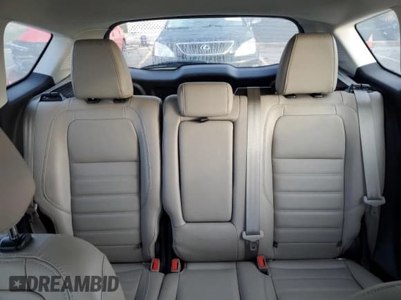 ✅ 2017 Ford C-Max Titanium • VIN: 1FADP5FU8HL106877 • Лот: 71734905. Опубликован ранее на Copart с пробегом 73 633 миль. Бесплатный доступ к архиву аукционных продаж из США и подробный отчёт об истории автомобиля на DreamBid. Изображение 10.