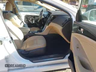 2014 Hyundai Sonata SE с VIN 5NPEC4AC8EH849638, выставлен на аукционе IAAI как лот 43485336 с пробегом 168 014 миль миль и . История ставок и продаж доступна на DreamBid. Изображение 5.