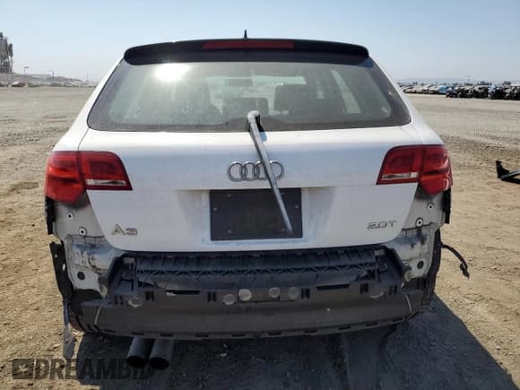 ✅ 2010 Audi A3 Premium Plus • VIN: WAUKEAFM6AA133526 • Lot: 70902774. Wystawiony na Copart z przebiegiem 161 090 mil. Bezpłatny archiwum sprzedaży aukcyjnych z USA i szczegółowy raport historii pojazdu na DreamBid. Zdjęcie 6.