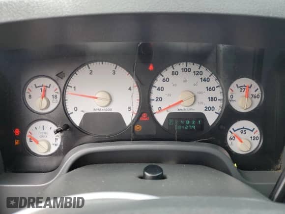 2006 Dodge 3500 SLT z VIN 3D7LX38C36G126808, wystawiony jako Copart lot #55841385 z przebiegiem 384 279 mil mil oraz Czysty tytuł • Clean title. Historia ofert i sprzedaży dostępna na DreamBid. Obrazek 9.