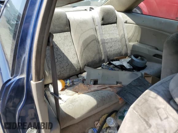 ✅ 2001 Honda Civic EX • VIN: 1HGEM21991L118522 • Лот: 61791045. Опубликован ранее на Copart с пробегом 147 427 миль. Бесплатный доступ к архиву аукционных продаж из США и подробный отчёт об истории автомобиля на DreamBid. Изображение 10.