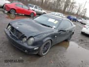 ✅ 1999 Mercedes-Benz CLK 320/430 • VIN: WDBLJ65GXXF061882 • Lot: 43835116. Wystawiony na IAAI z przebiegiem Nie podano. Bezpłatny archiwum sprzedaży aukcyjnych z USA i szczegółowy raport historii pojazdu na DreamBid. Zdjęcie 2.
