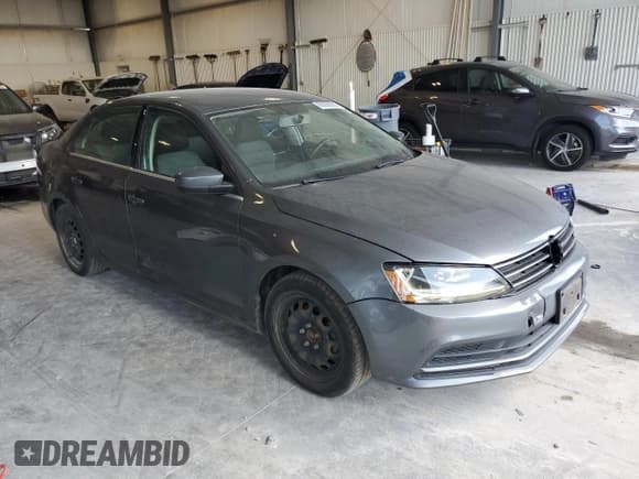 ✅ 2017 Volkswagen Jetta S • VIN: 3VW2B7AJ7HM331845 • Lot: 69288365. Wystawiony na Copart z przebiegiem 104 206 mil. Bezpłatny archiwum sprzedaży aukcyjnych z USA i szczegółowy raport historii pojazdu na DreamBid. Zdjęcie 4.