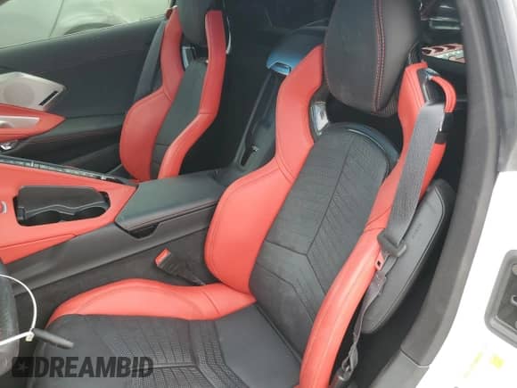 2022 Chevrolet Corvette 2LT с VIN 1G1YB2D49N5123014, выставлен на аукционе Copart как лот 76504664 с пробегом 4 040 миль миль и На запчасти • Non repairable. История ставок и продаж доступна на DreamBid. Изображение 10.