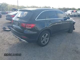 ✅ 2020 Mercedes-Benz GLC 300 • VIN: W1N0G8EB5LF809153 • Lot: 43385625. Wystawiony na IAAI z przebiegiem 58 930 mil. Bezpłatny archiwum sprzedaży aukcyjnych z USA i szczegółowy raport historii pojazdu na DreamBid. Zdjęcie 4.