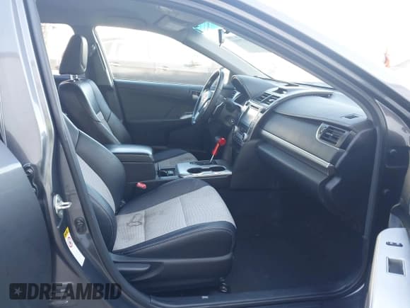 ✅ 2014 Toyota Camry SE • VIN: 4T1BF1FK5EU468775 • Lot: 43679991. Listed on IAAI with 127,138 mi. Free auction sales archive from the USA and detailed vehicle history report at DreamBid. Image 5.