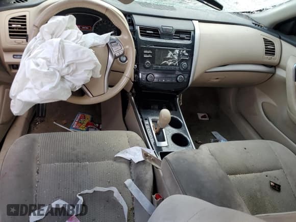 ✅ 2014 Nissan Altima SV • VIN: 1N4AL3AP5EC105590 • Лот: 51252155. Опубликован ранее на Copart с пробегом 128 304 миль. Бесплатный доступ к архиву аукционных продаж из США и подробный отчёт об истории автомобиля на DreamBid. Изображение 8.