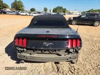 ✅ 2015 Ford Mustang EcoBoost Premium • VIN: 1FATP8UH3F5433319 • Лот: 86678035. Опубликован ранее на Copart с пробегом 127 464 миль. Бесплатный доступ к архиву аукционных продаж из США и подробный отчёт об истории автомобиля на DreamBid. Изображение 6.