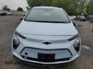 ✅ 2023 Chevrolet Bolt EV 2LT • VIN: 1G1FX6S09P4169595 • Lot: 57400355. Wystawiony na Copart z przebiegiem 8 545 mil. Bezpłatny archiwum sprzedaży aukcyjnych z USA i szczegółowy raport historii pojazdu na DreamBid. Zdjęcie 5.