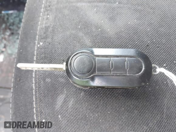 ✅ 2017 Ram ProMaster Cargo • VIN: 3C6TRVAG9HE517223 • Lot: 42793706. Listed on IAAI with 118,552 mi. Free auction sales archive from the USA and detailed vehicle history report at DreamBid. Image 11.