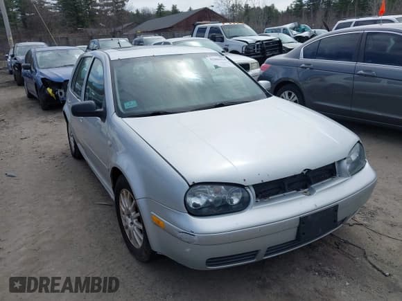 ✅ 2005 Volkswagen Golf GLS • VIN: 9BWGR61J454001608 • Lot: 42006934. Wystawiony na IAAI z przebiegiem 182 075 mil. Bezpłatny archiwum sprzedaży aukcyjnych z USA i szczegółowy raport historii pojazdu na DreamBid. Zdjęcie 1.
