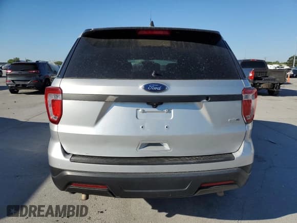 ✅ 2018 Ford Police Interceptor Utility • VIN: 1FM5K8ARXJGA83792 • Lot: 45118023. Wystawiony na Copart z przebiegiem 19 004 mil. Bezpłatny archiwum sprzedaży aukcyjnych z USA i szczegółowy raport historii pojazdu na DreamBid. Zdjęcie 6.