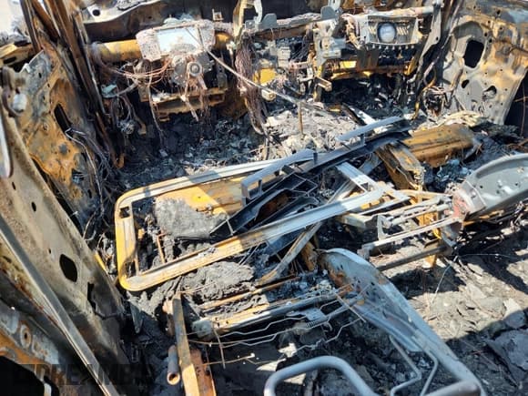 ✅ 2023 Nissan Armada Platinum • VIN: JN8AY2DA7P9404287 • Lot: 59902565. Wystawiony na Copart z przebiegiem Nie podano. Bezpłatny archiwum sprzedaży aukcyjnych z USA i szczegółowy raport historii pojazdu na DreamBid. Zdjęcie 8.