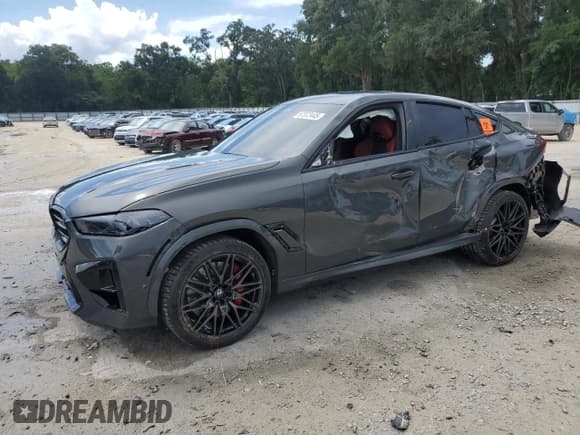 ✅ 2024 BMW X6 M • VIN: 5YM23ET01R9S78950 • Lot: 67372445. Wystawiony na Copart z przebiegiem 20 770 mil. Bezpłatny archiwum sprzedaży aukcyjnych z USA i szczegółowy raport historii pojazdu na DreamBid. Zdjęcie 1.