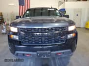 ✅ 2020 Chevrolet Silverado 1500 Custom Trail Boss • VIN: 3GCPYCEF3LG155860 • Lot: 73179824. Wystawiony na Copart z przebiegiem 70 727 mil. Bezpłatny archiwum sprzedaży aukcyjnych z USA i szczegółowy raport historii pojazdu na DreamBid. Zdjęcie 5.