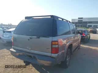 ✅ 2003 Chevrolet Suburban Z71 • VIN: 3GNFK16ZX3G265242 • Lot: 43476969. Wystawiony na IAAI z przebiegiem 225 973 mil. Bezpłatny archiwum sprzedaży aukcyjnych z USA i szczegółowy raport historii pojazdu na DreamBid. Zdjęcie 4.