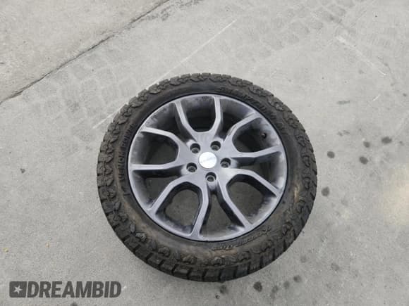 ✅ 2017 Dodge Durango R/T • VIN: 1C4SDJCT3HC908008 • Lot: 85948285. Wystawiony na Copart z przebiegiem 136 164 mil. Bezpłatny archiwum sprzedaży aukcyjnych z USA i szczegółowy raport historii pojazdu na DreamBid. Zdjęcie 13.