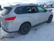 ✅ 2013 Nissan Pathfinder SV • VIN: 5N1AR2MM5DC686281 • Lot: 41353409. Listed on IAAI with Not provided. Free auction sales archive from the USA and detailed vehicle history report at DreamBid. Image 4.