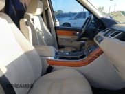 ✅ 2010 Land Rover Range Rover Sport HSE Lux • VIN: SALSK2D46AA253310 • Lot: 42570974. Listed on IAAI with 114,408 mi. Free auction sales archive from the USA and detailed vehicle history report at DreamBid. Image 5.