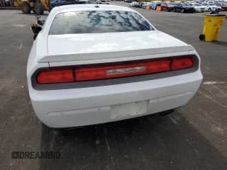 ✅ 2013 Dodge Challenger SXT • VIN: 2C3CDYAG0DH531104 • Lot: 86182715. Wystawiony na Copart z przebiegiem 152 424 mil. Bezpłatny archiwum sprzedaży aukcyjnych z USA i szczegółowy raport historii pojazdu na DreamBid. Zdjęcie 6.