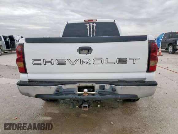 2005 Chevrolet Silverado 1500 Work Truck с VIN 1GCEC14X15Z134674, выставлен на аукционе Copart как лот 50159365 с пробегом 207 248 миль миль и Списание • Salvage title. История ставок и продаж доступна на DreamBid. Изображение 6.