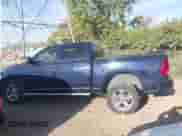 2018 Ram 1500 Express z VIN 1C6RR7KG3JS339414, wystawiony jako IAAI lot #43356346 z przebiegiem 100 865 mil mil oraz . Historia ofert i sprzedaży dostępna na DreamBid. Obrazek 14.