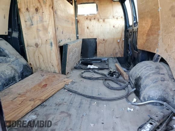 ✅ 2011 Chevrolet Express Cargo • VIN: 1GCZGTCGXB1149008 • Lot: 41650985. Wystawiony na Copart z przebiegiem 236 470 mil. Bezpłatny archiwum sprzedaży aukcyjnych z USA i szczegółowy raport historii pojazdu na DreamBid. Zdjęcie 10.