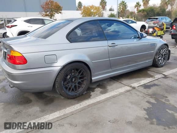 2004 BMW 3 Series M3 с VIN WBSBL93474PN58002, выставлен на аукционе IAAI как лот 41013859 с пробегом 118 046 миль миль и . История ставок и продаж доступна на DreamBid. Изображение 4.