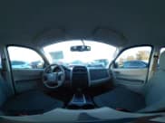 ✅ 2012 Ford Escape XLS • VIN: 1FMCU0C73CKA59607 • Lot: 43654992. Wystawiony na IAAI z przebiegiem 203 150 mil. Bezpłatny archiwum sprzedaży aukcyjnych z USA i szczegółowy raport historii pojazdu na DreamBid. Zdjęcie 18.