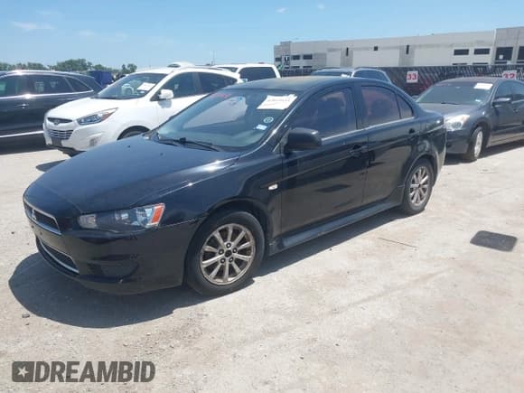 ✅ 2012 Mitsubishi Lancer SE • VIN: JA32V2FW3CU008378 • Lot: 42811641. Wystawiony na IAAI z przebiegiem 160 291 mil. Bezpłatny archiwum sprzedaży aukcyjnych z USA i szczegółowy raport historii pojazdu na DreamBid. Zdjęcie 2.